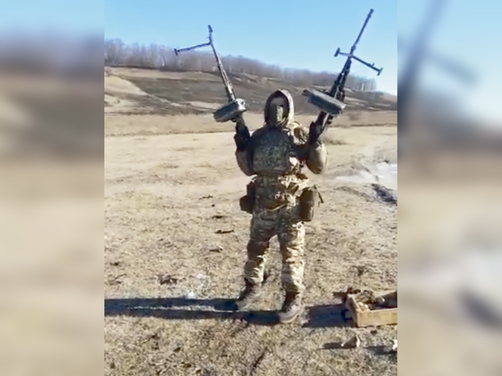 из личного архива Евгения Белобородова / Друзья в шутку зовут Евгения терминатором
