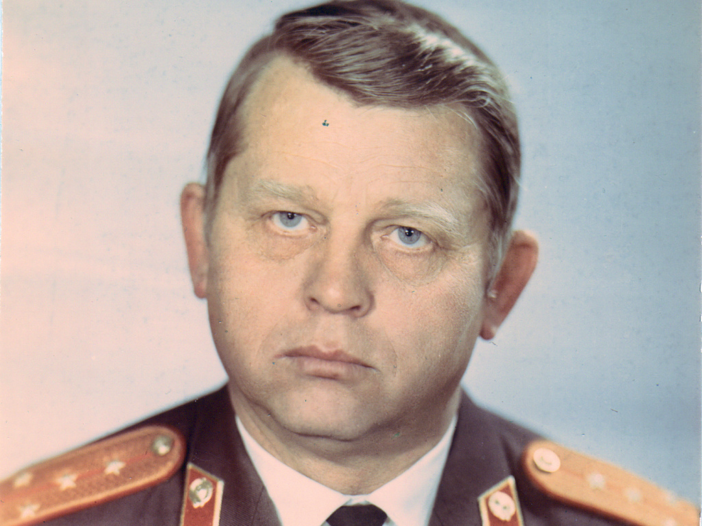 Капитан милиции уволился из органов в 1987 году