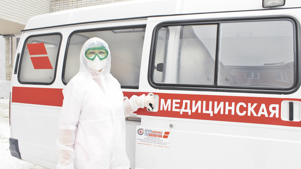 В пандемию медсестра самоотверженно сражалась за жизни пациентов
