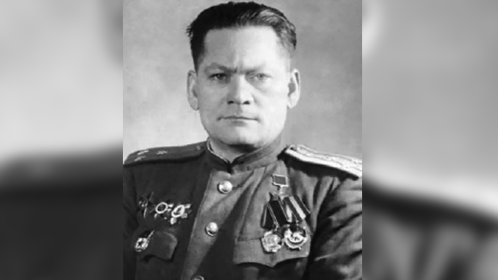 На фото Василий Трудолюбов