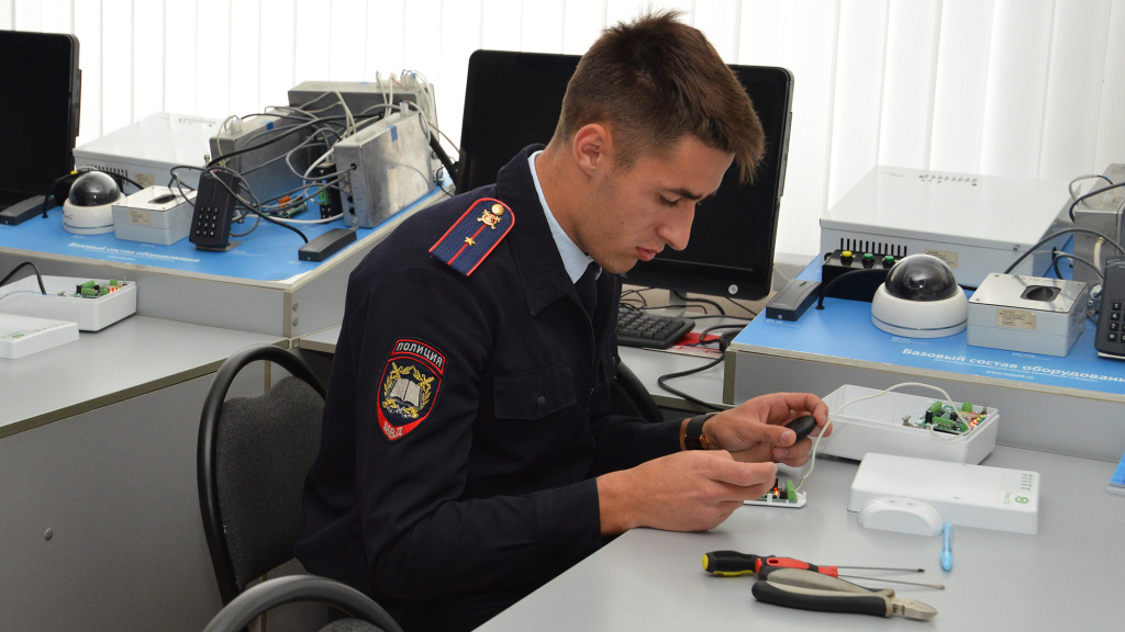 Киберспасатели» придут служить в полицию-5.jpg