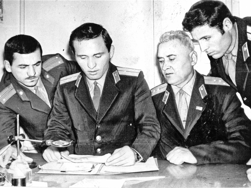 Подчинённые начальника угро Батагова годились ему в отцы