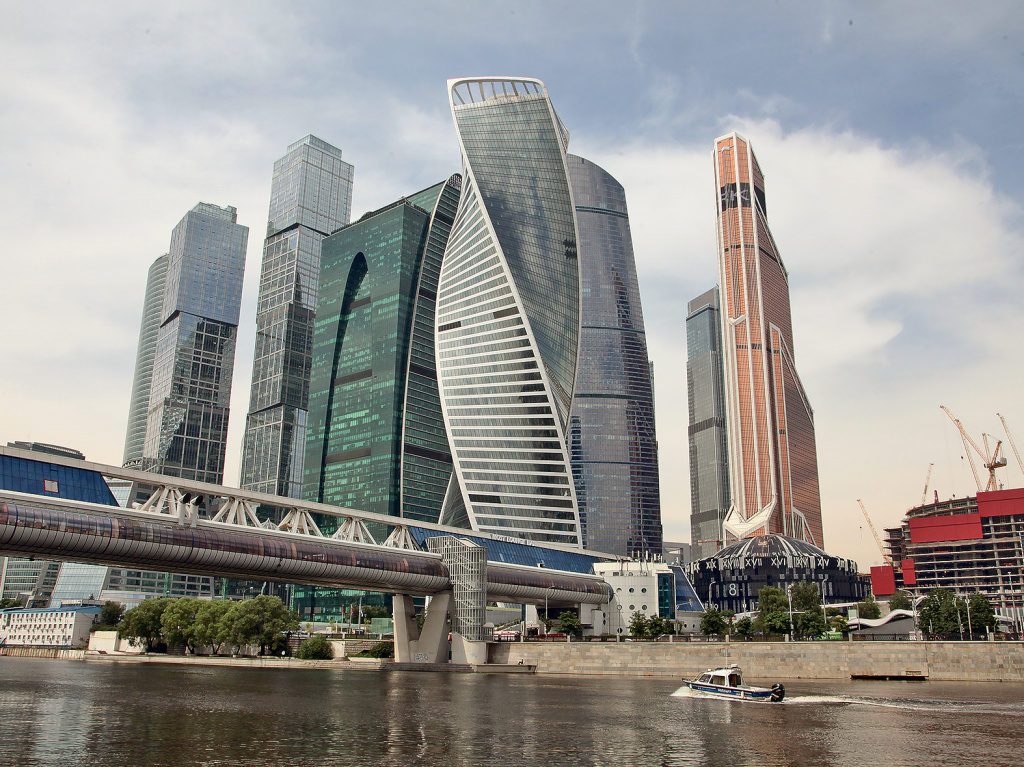 Маршрут патрулирования включает в себя и современные урбанистические виды 