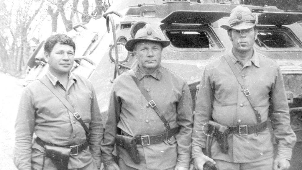 Афганистан, 1981 г. Николай Пухачёв в центре