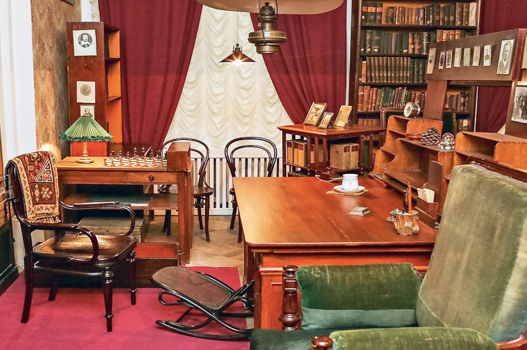 Петербургский мемориальный музей посвящён жизни и научной работе русского учёного