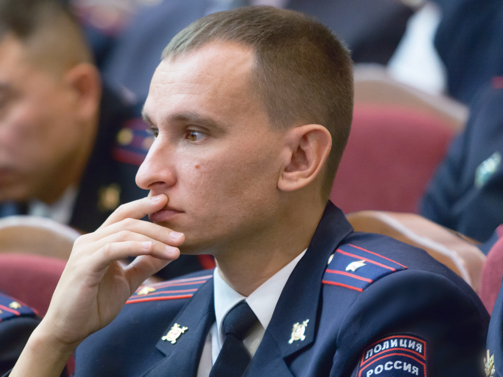 Участковый уполномоченный полиции ОП № 8 УМВД России по г. Волгограду майор полиции Андрей Осадчий