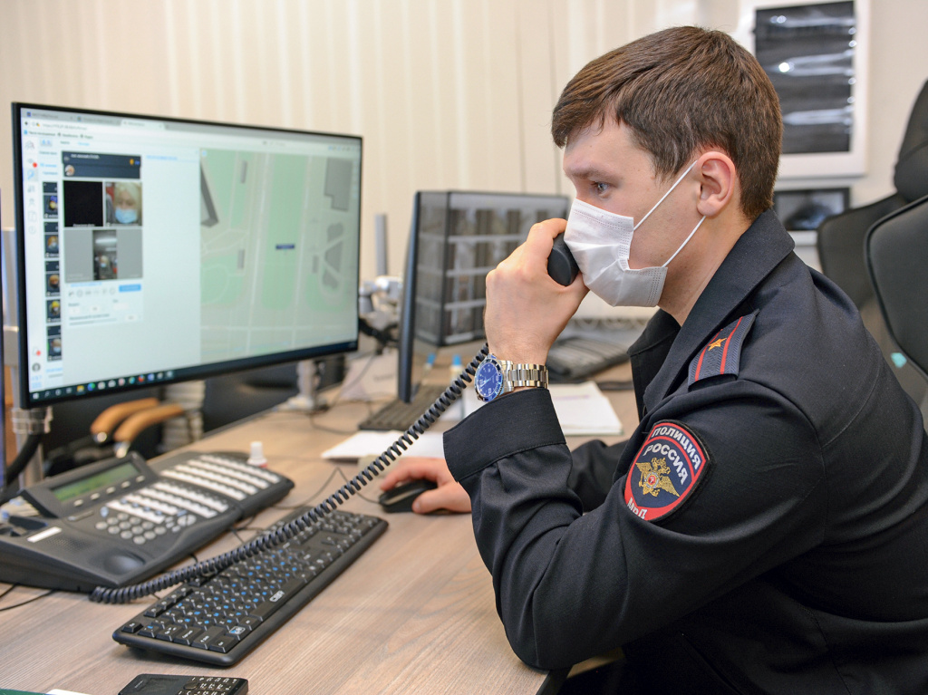 В дежурной части линейного отдела полиции всегда много работы